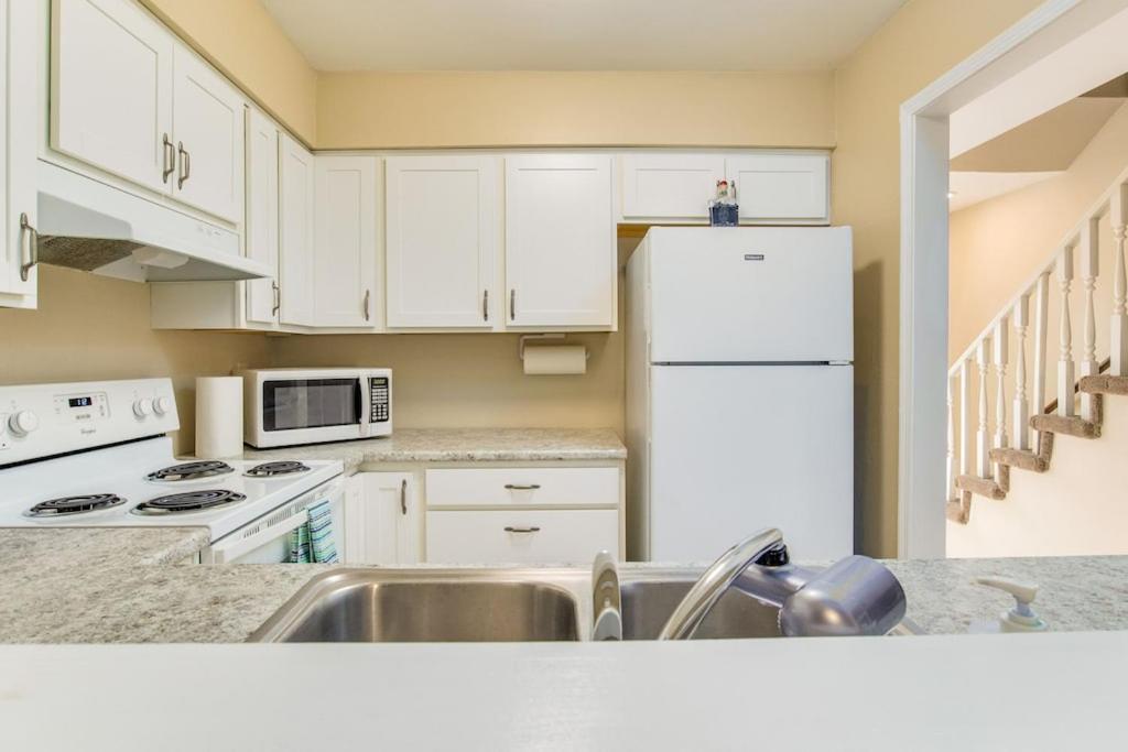 Emerald Coast Vacation Station Pensacola