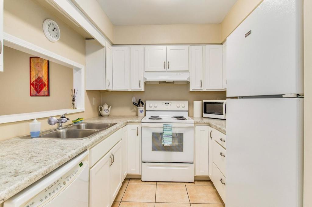 Emerald Coast Vacation Station Pensacola